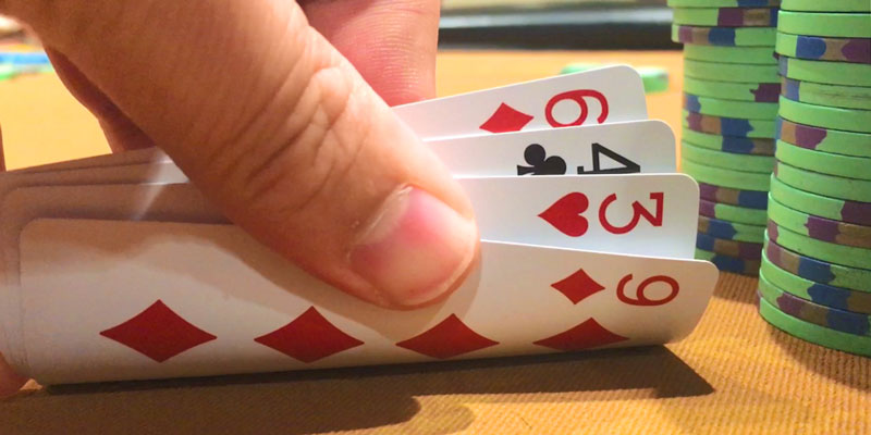 Gambling Badugi draw in casino